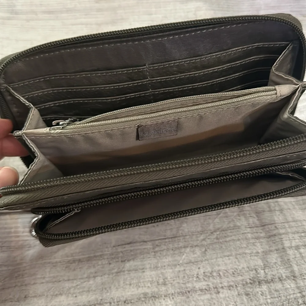 Kipling grey metallic  Wallet with front pocket - Picture 3 of 6